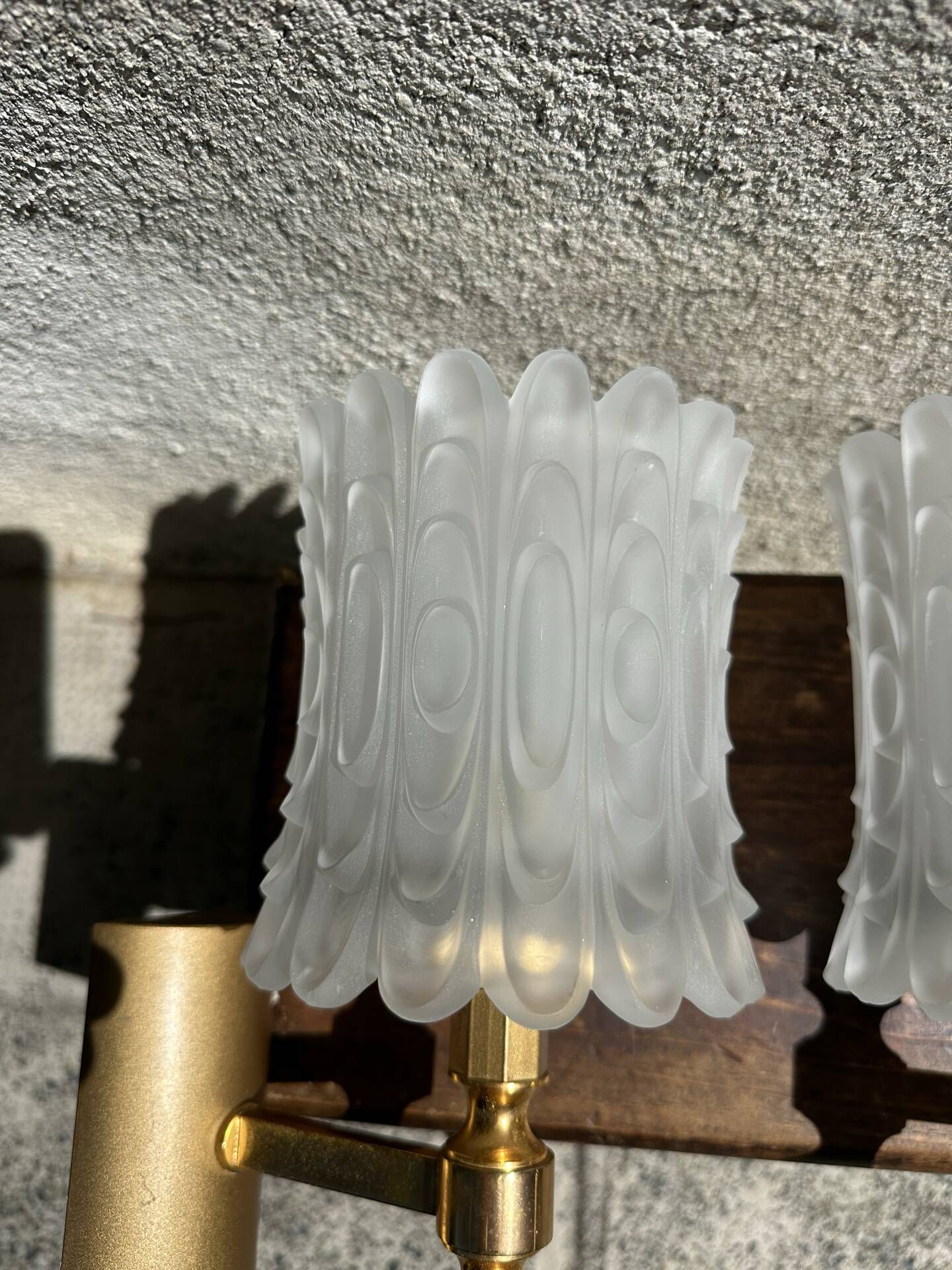 Old pair of wall sconces by Maison Lunel in brass and glass.