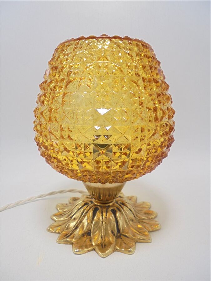 Amber lamp