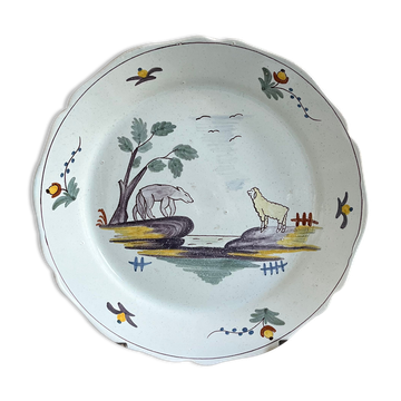 Decorative ceramic plate with "The Wolf and the Lamb" design