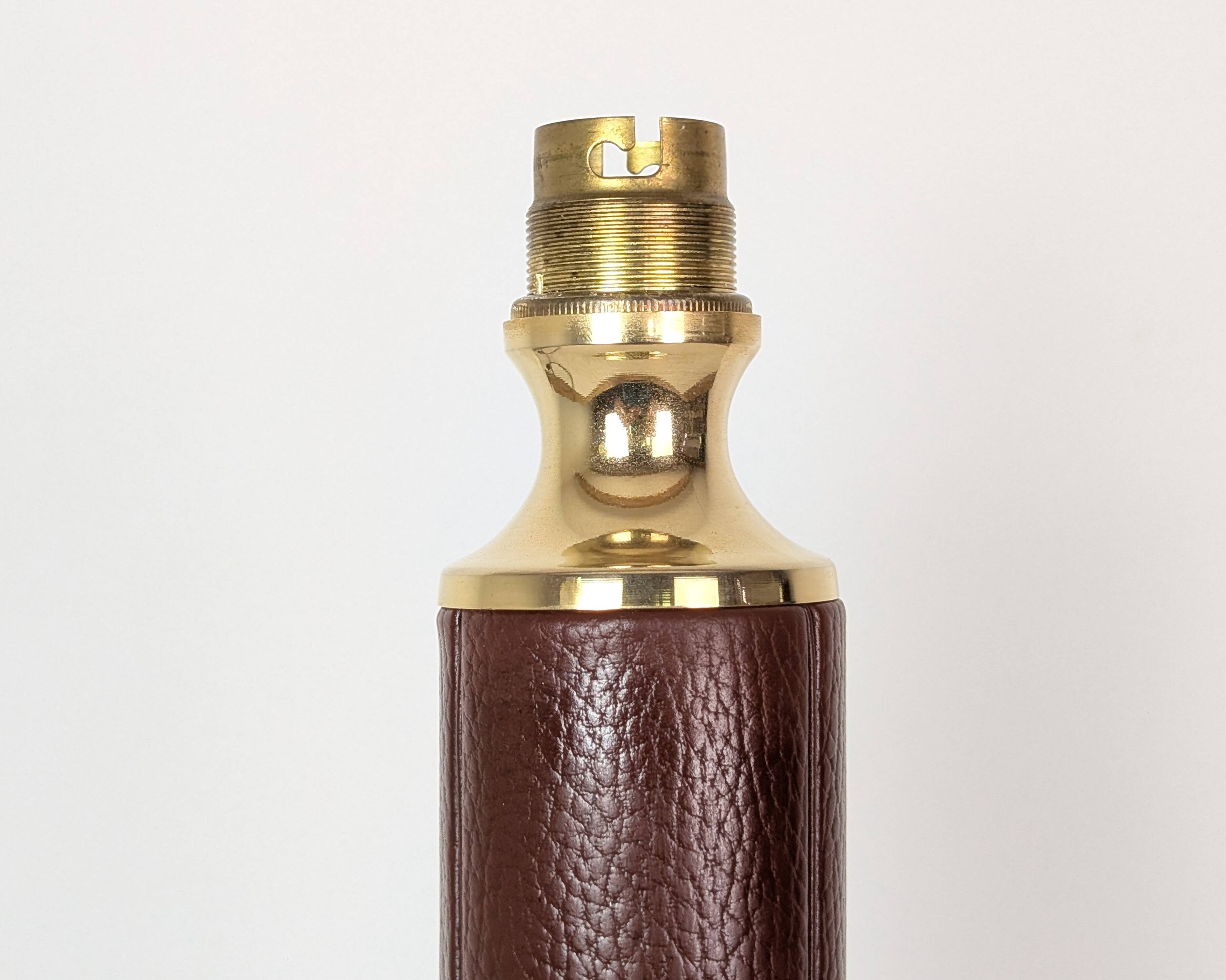 Le Tanneur leather lamp