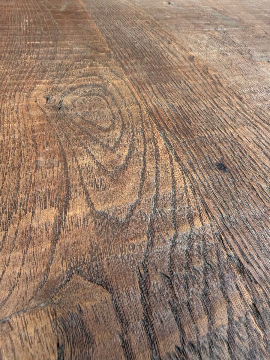 Table de type monastère en chêne