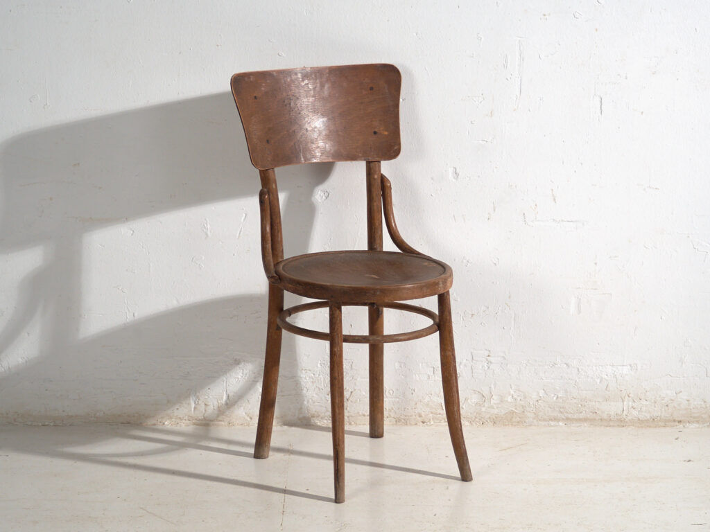 Pair of antique bentwood chairs in Thonet style – Central Europe, circa 1920