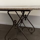 Table en fer forgé