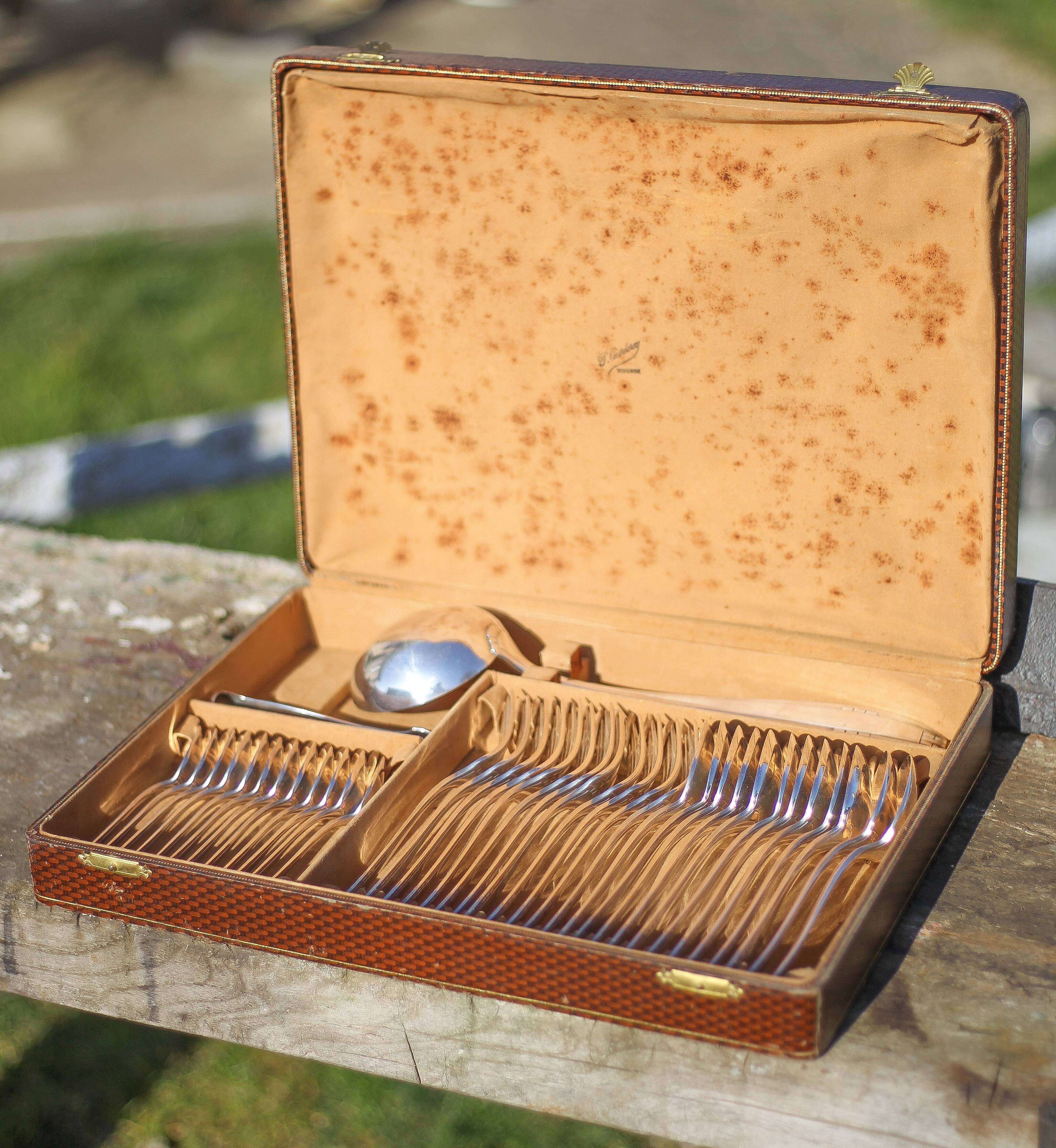 Art Deco cutlery set in box, silver-plated metal cutlery set, decorative table