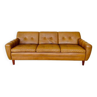 Vintage Danish Art Deco Style 3 Person Svend Skipper Sofa In Tan Leather