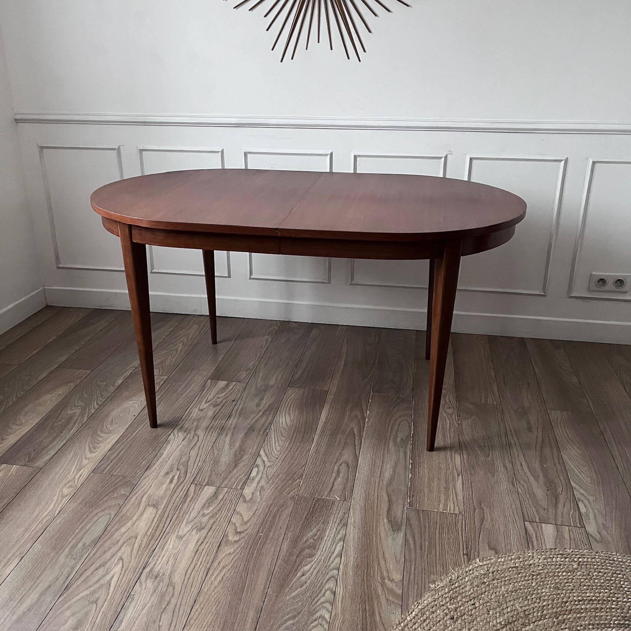 Table en teck ovale vintage
