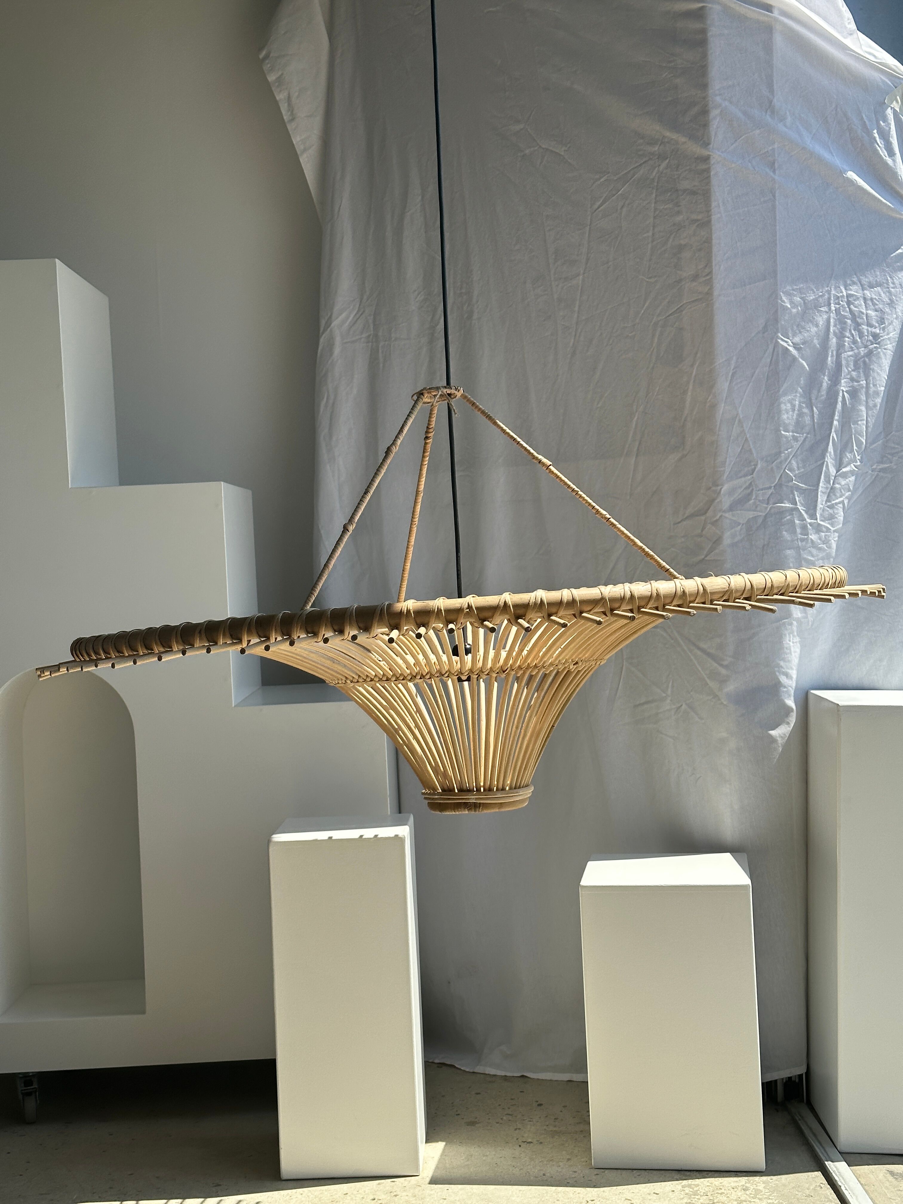 Suspension rattan saucer iron frame D:120 H:60