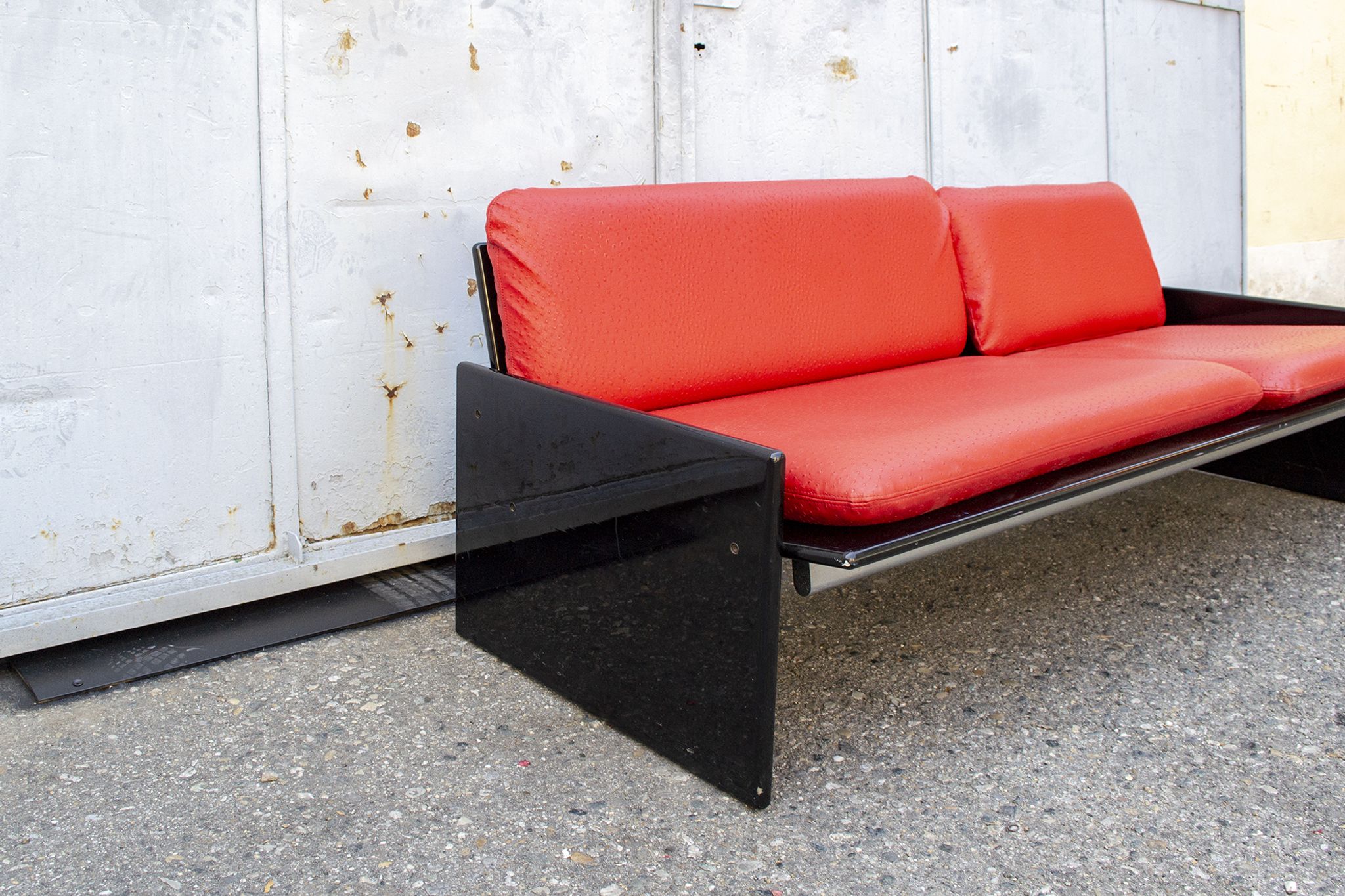 English Simone sofa by Kazuhide Takahama for Gavina, 1970s