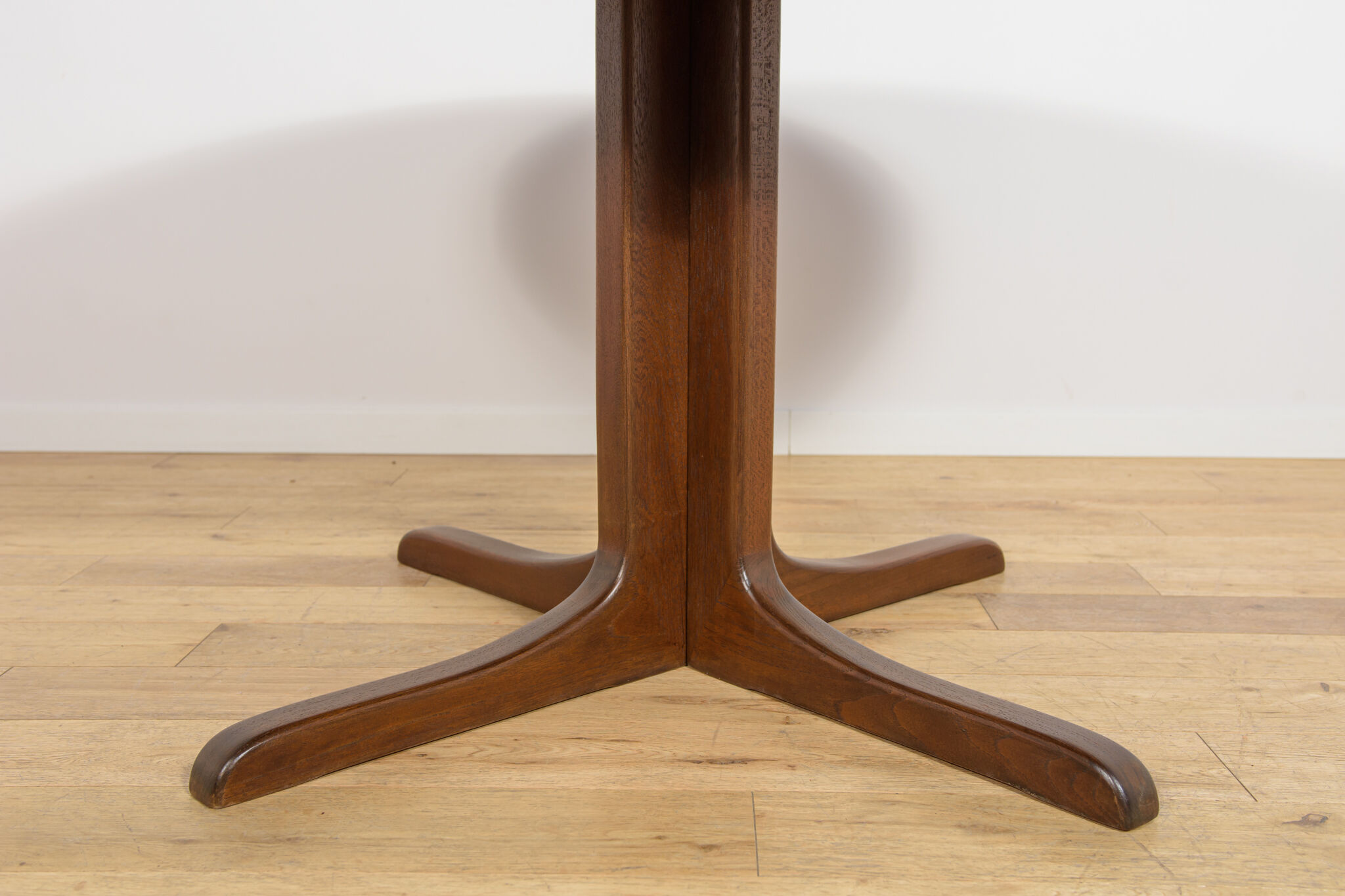 Table à manger ronde en teck extensible des années 1960, Danemark
