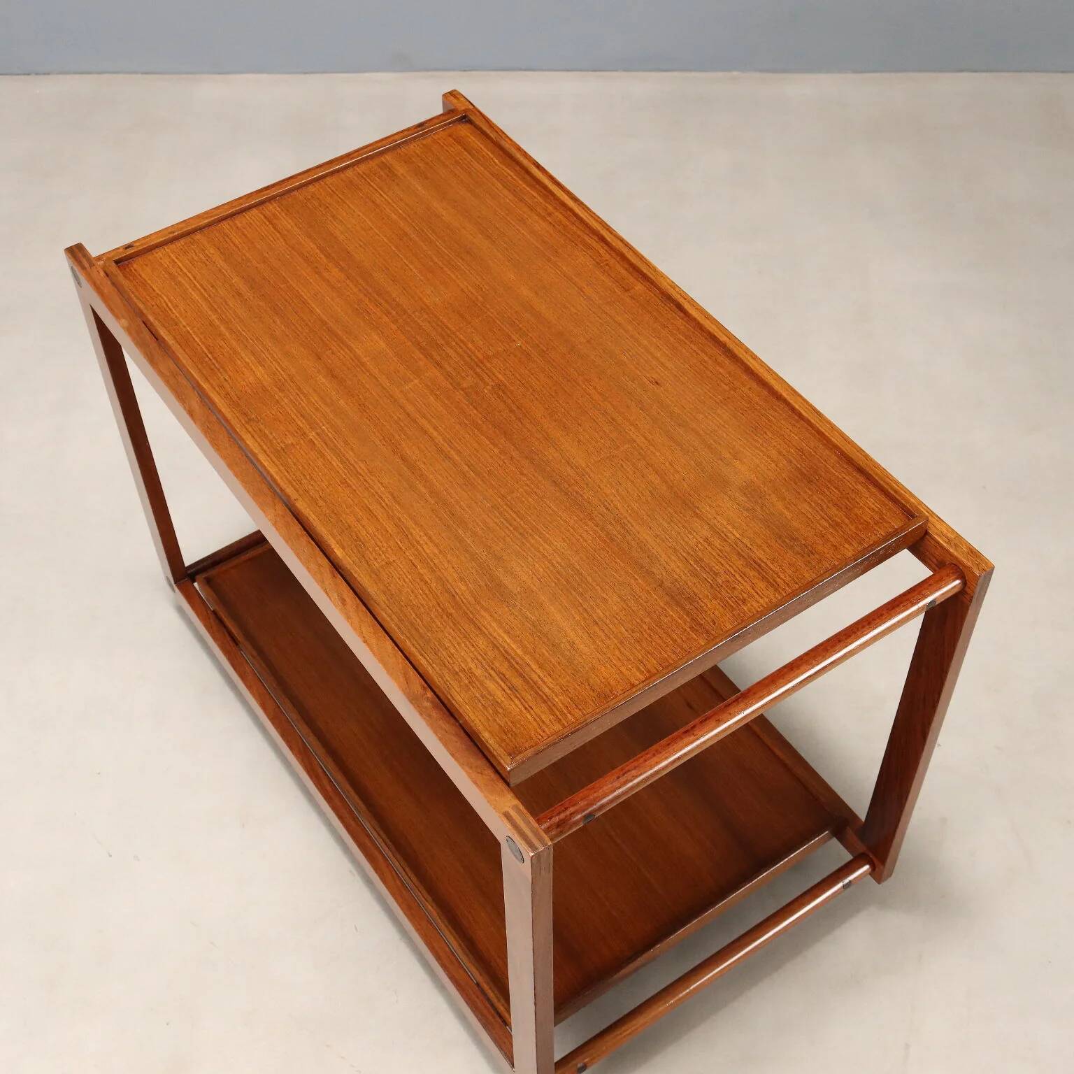 Desserte de cuisine vintage en teck à double plateau, design Italie, années 1960