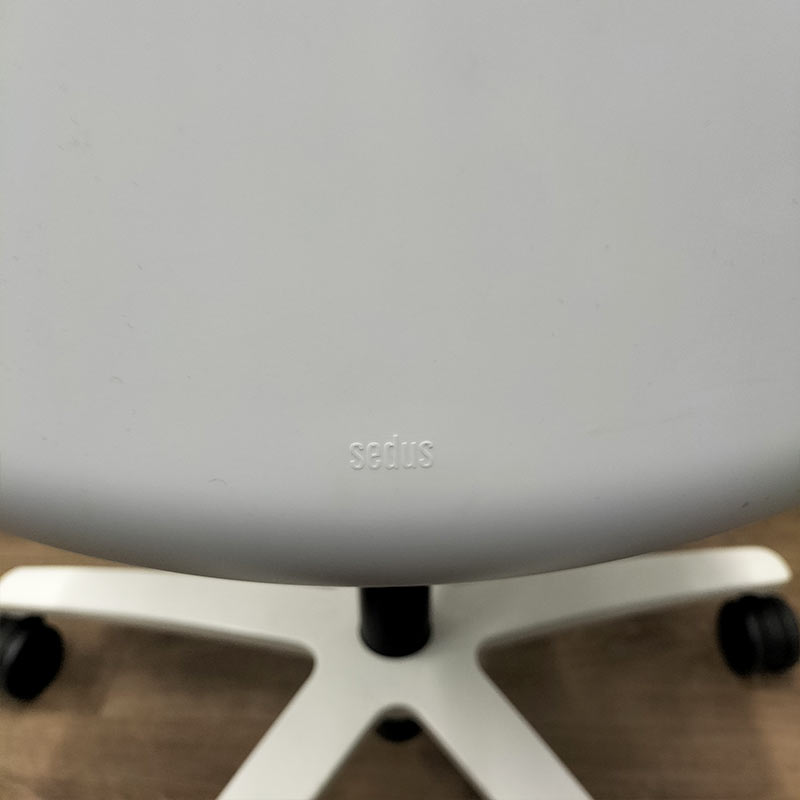 Sedus Turn Around swivel chair in purple fabric