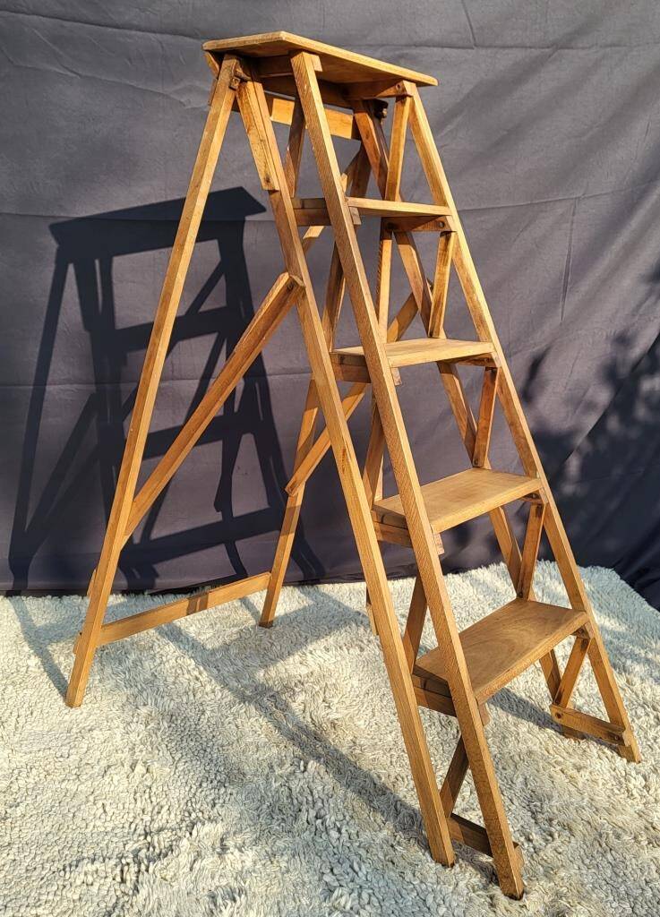 Vintage folding stepladder display 5 steps