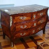 Commode tombeau époque Louis XV estampillée Léonard Boudin 1735-1807, 18ème