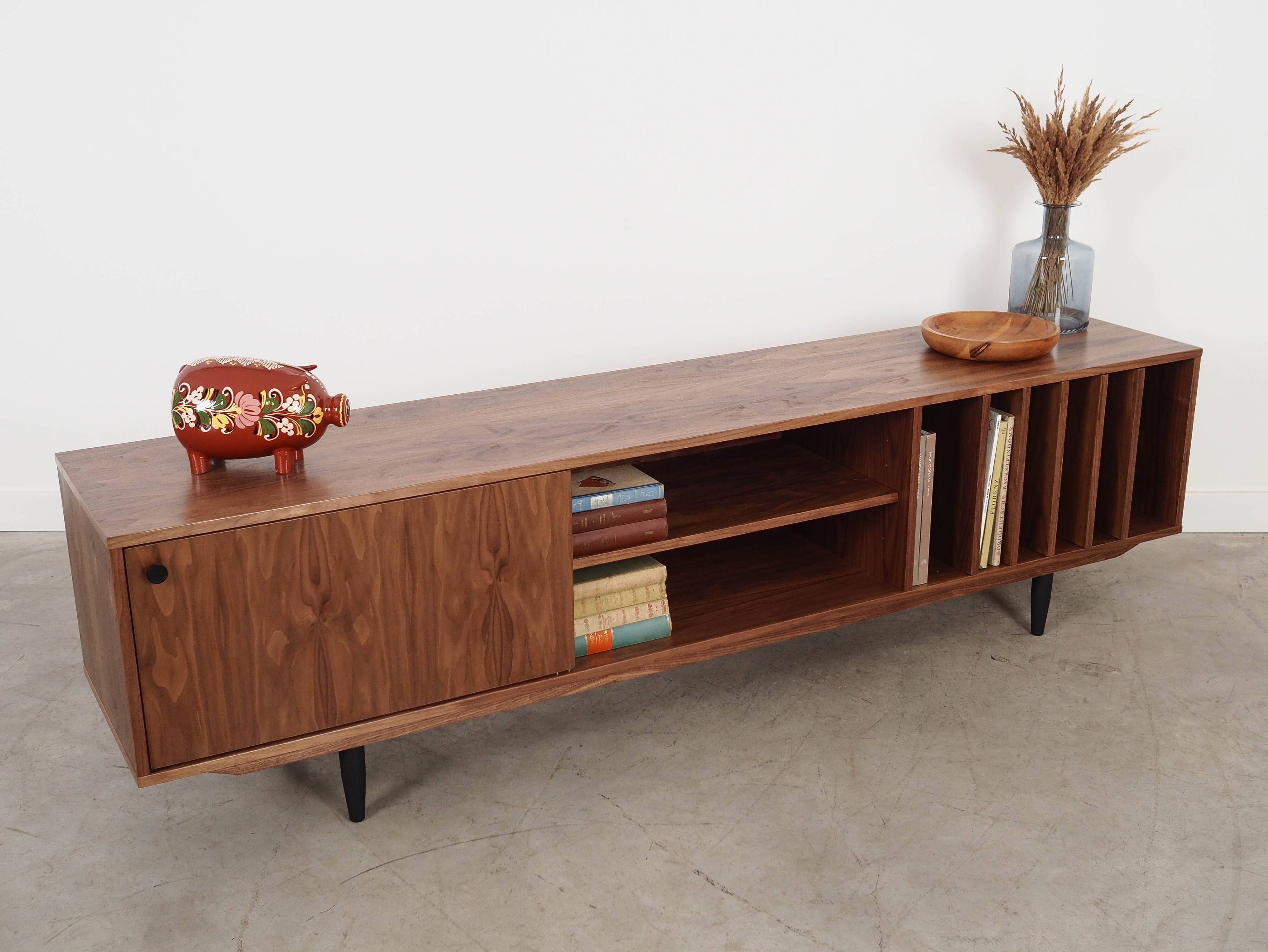 Buffet en noyer, design scandinave