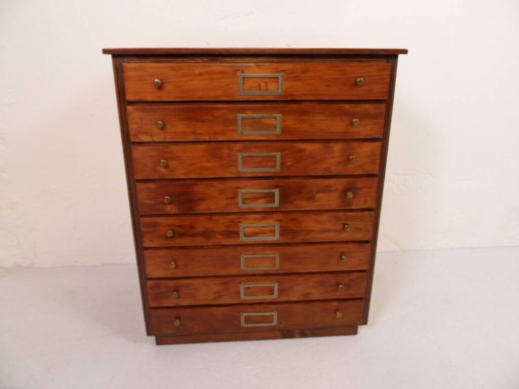 Classeur d'horloger ancien avec tiroirs