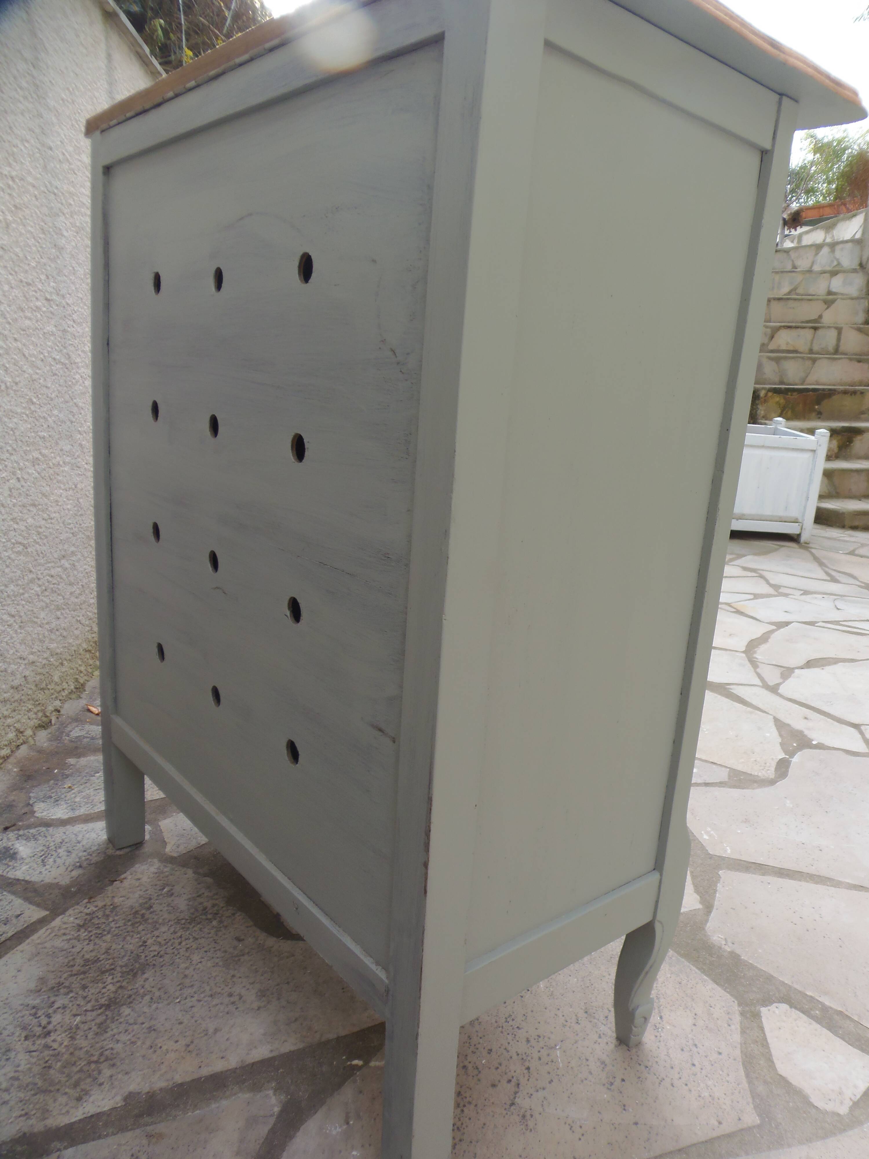 Small vintage piece of furniture with a shallow depth, re-enchanted in grey-green.