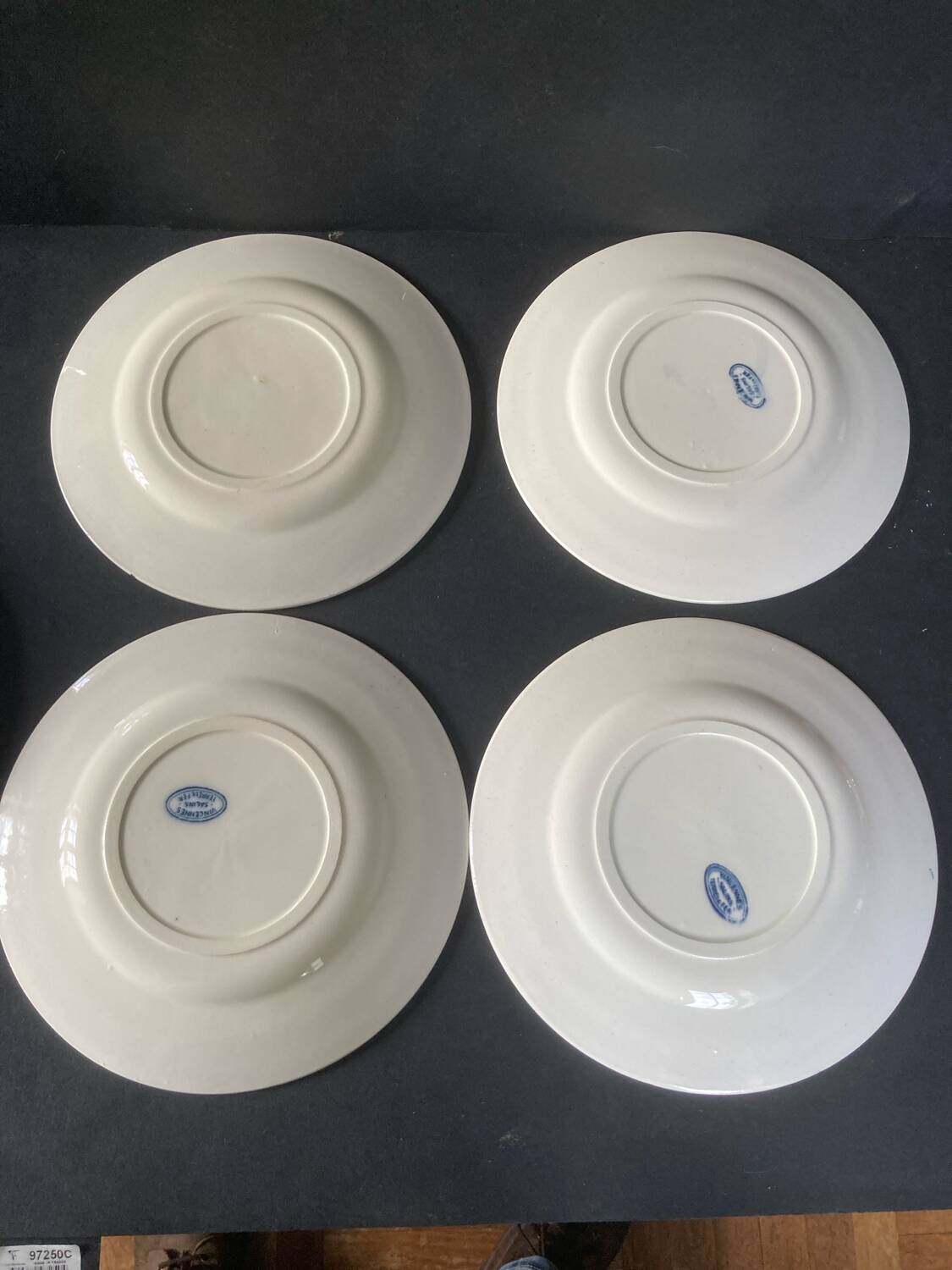 Set of 6 iron earth plates