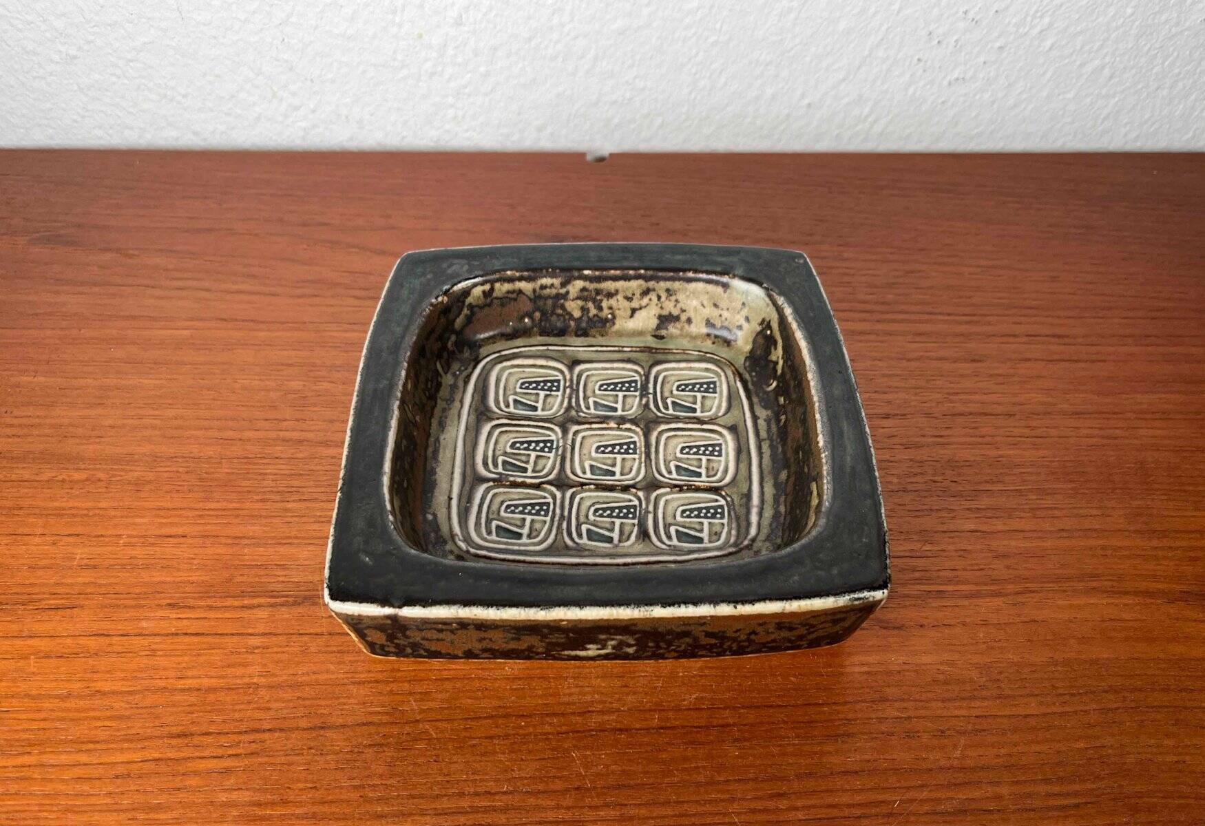 Danish modern brutalist ceramic bowl from the mid-century by Jorgen Mogensen for Royal Copenhagen, 1960s.