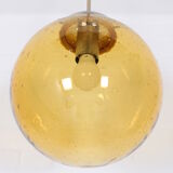 Suspensions globes en verre soufflé sur tige