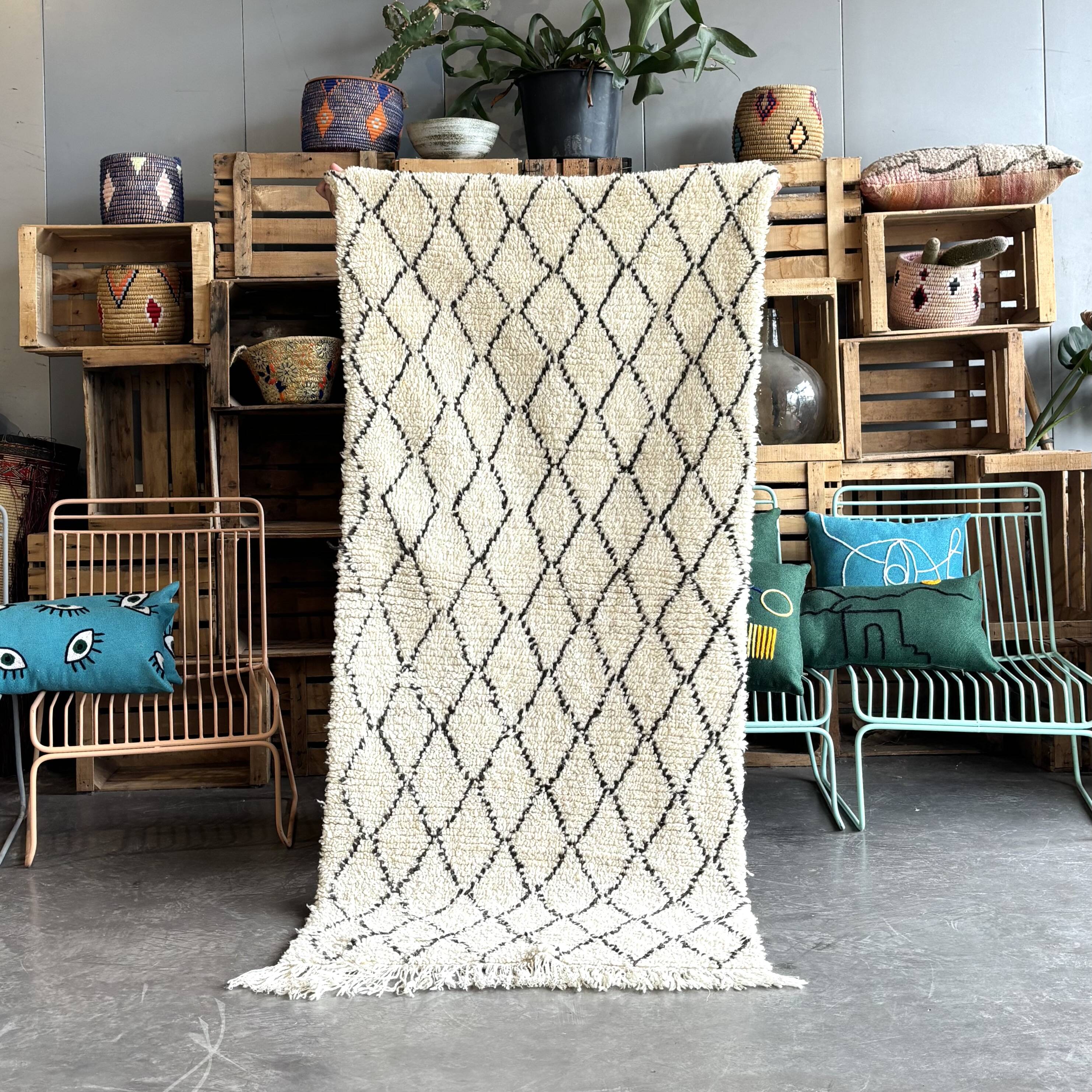 Vintage Beni Ouarain Berber rug