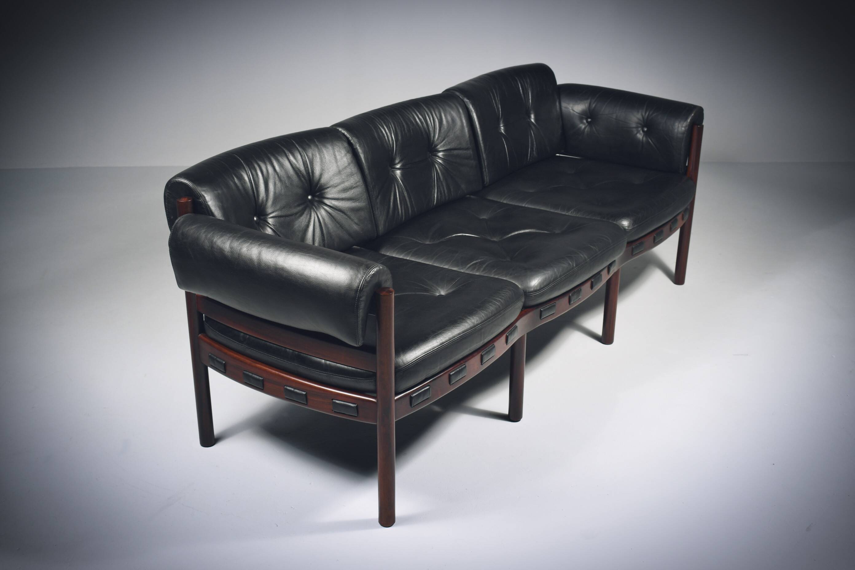 925 sofa by Arne Norell for Coja