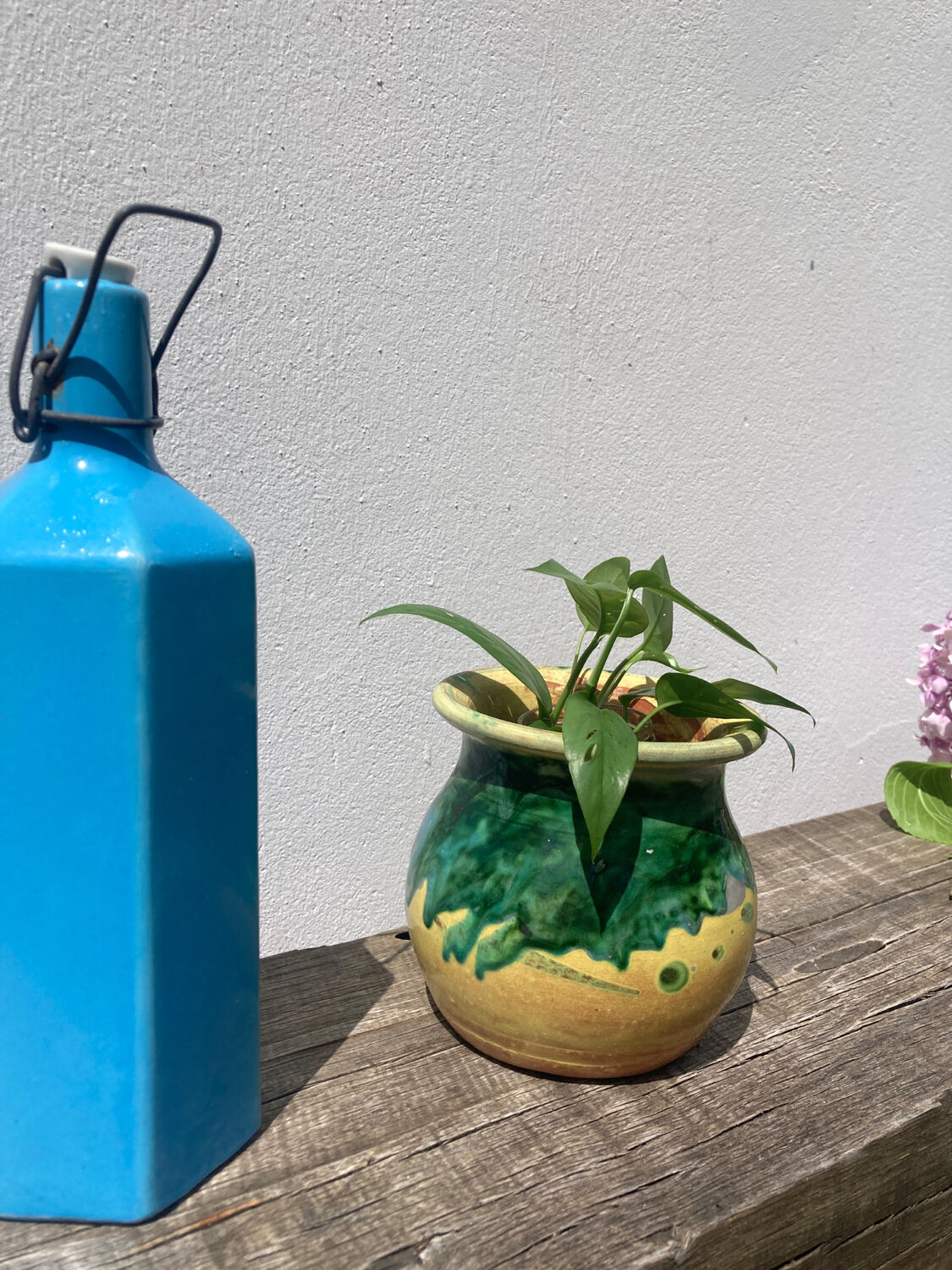 Cache pot vernissé vert et jaune Poterie de Saint Uze début XXe