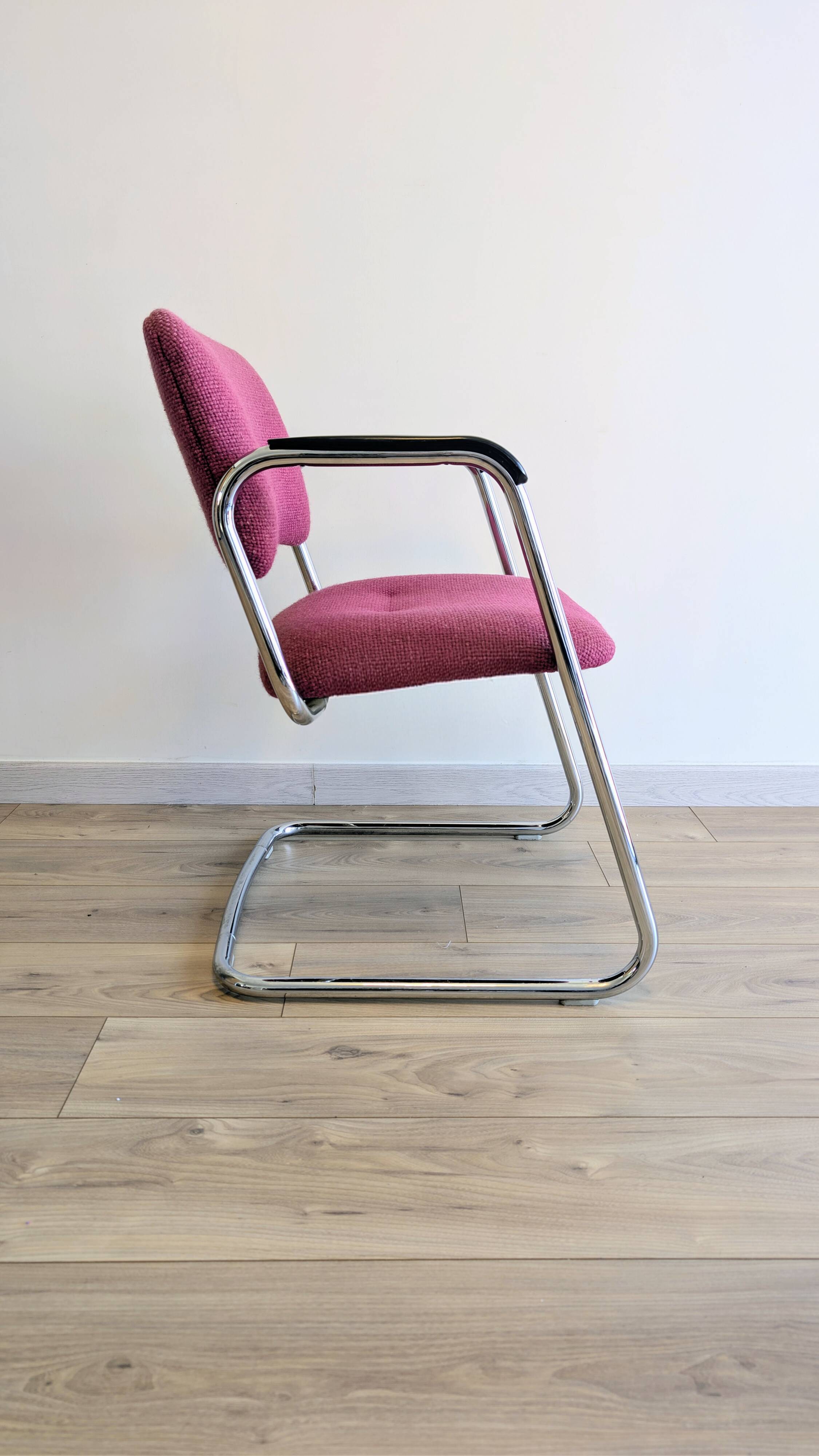 Strafor Steelcase 421 vintage armchair in plum fabric, 1989