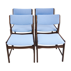Un ensemble de 4 chaises