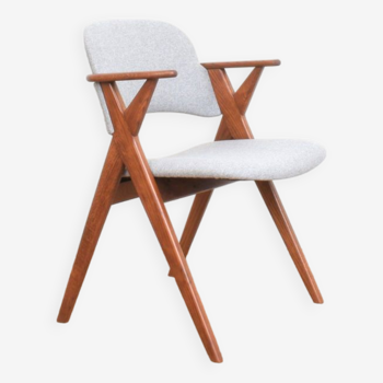 Mid-Century Swedish Oak Armchair from Broderna Johansson, 1950s.