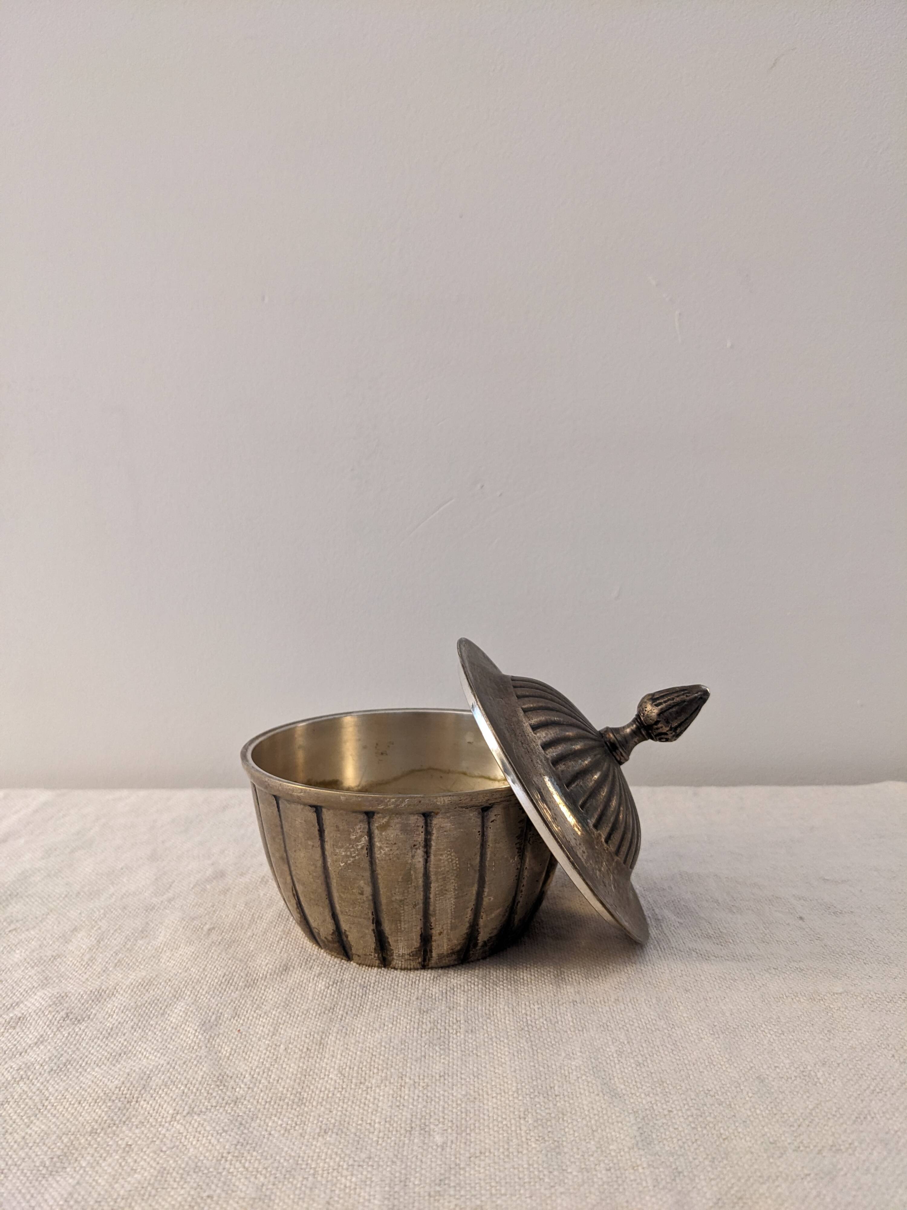 Silver pot