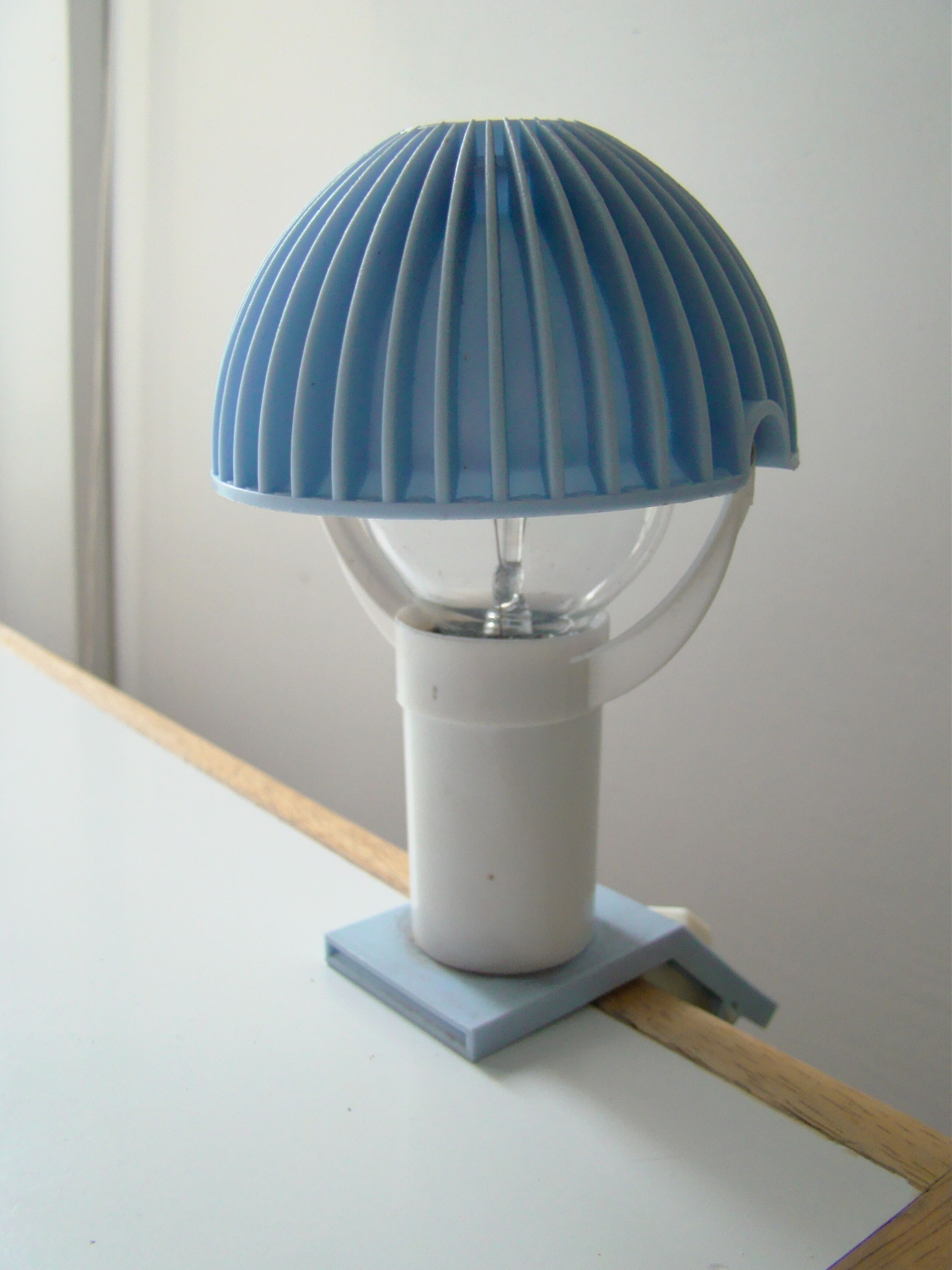 Vintage clip lamp Sarlam