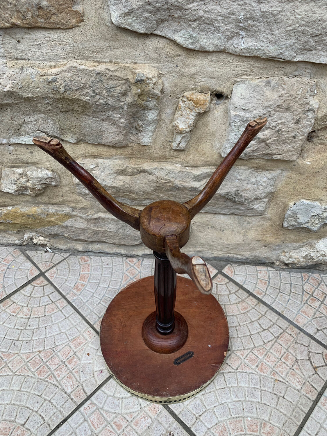 Tripod marble pedestal table