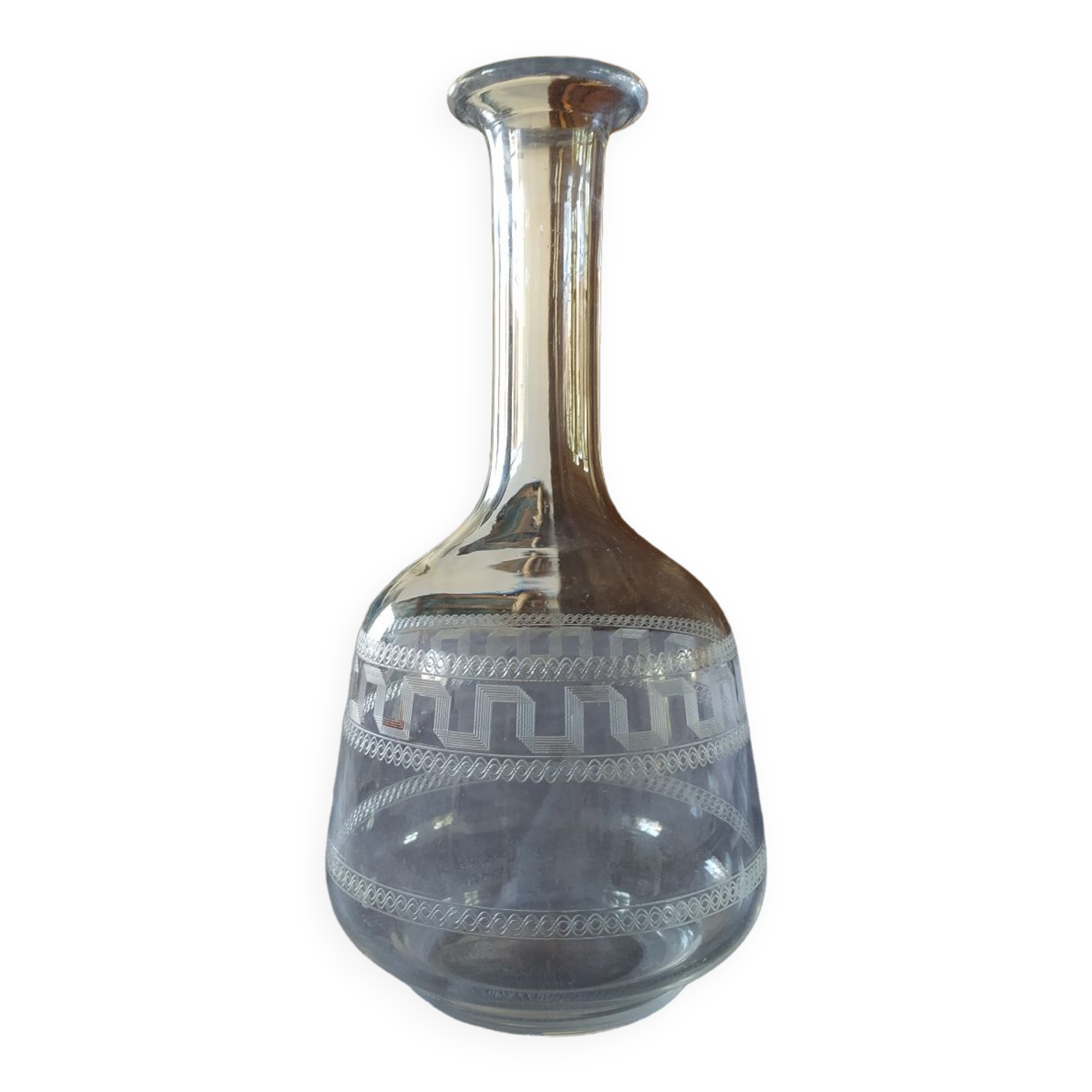 Carfe in chiseled glass
