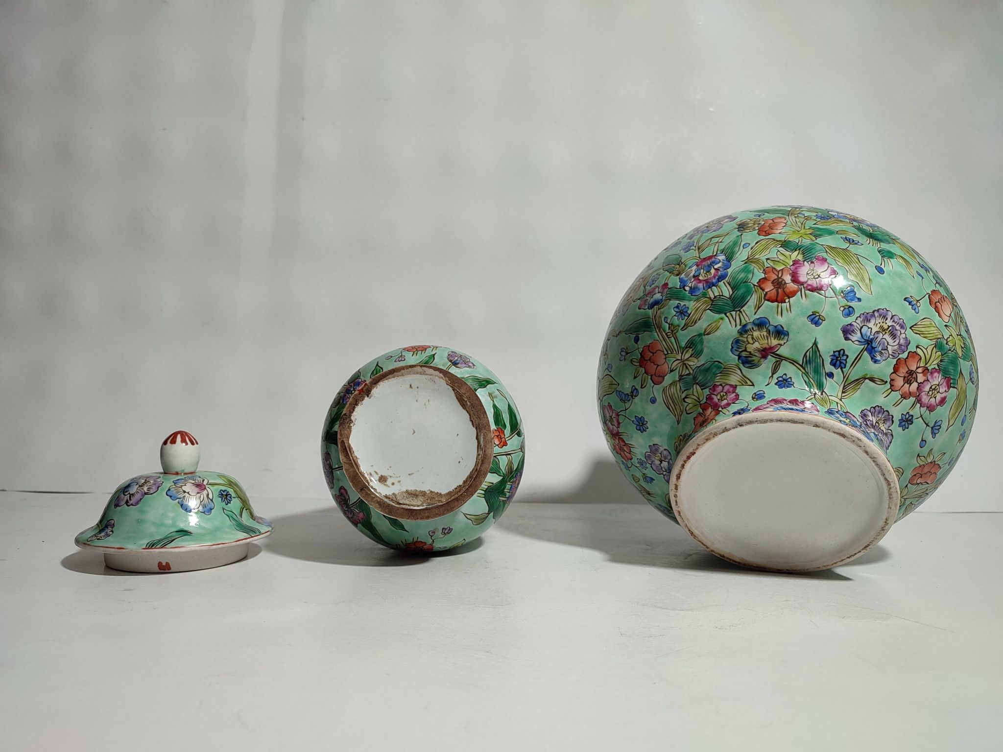 Potiche and vase chinese porcelain qing 19th family green celadon