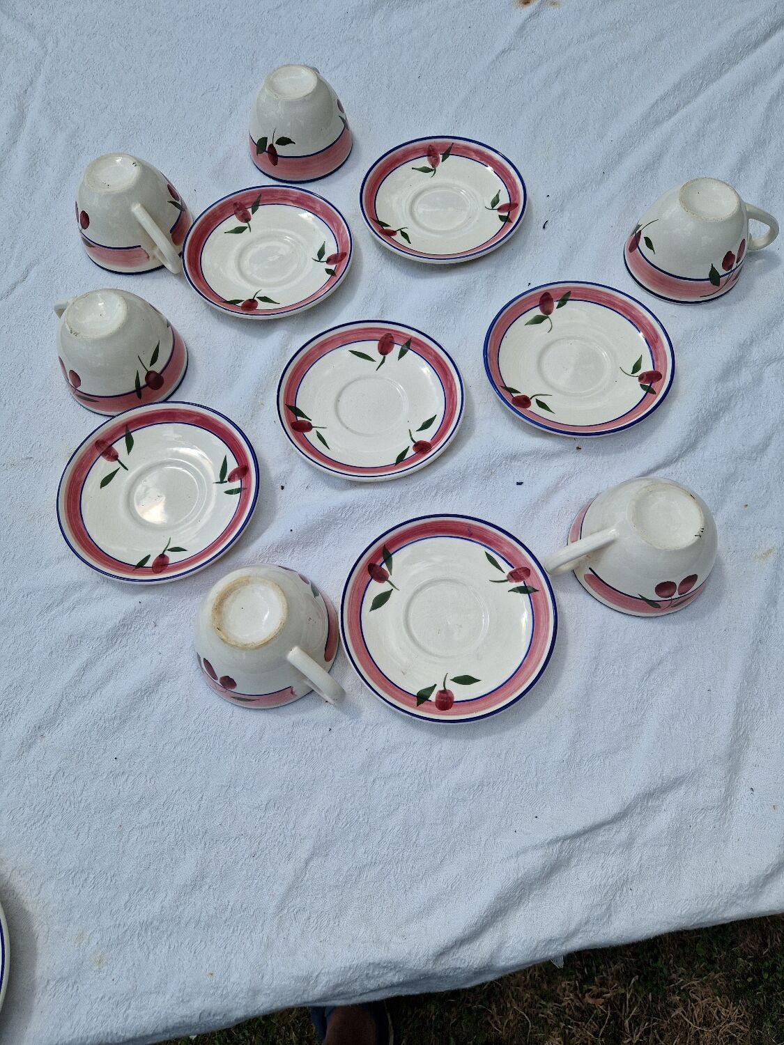 Set of 6 Antique Cups and Saucers