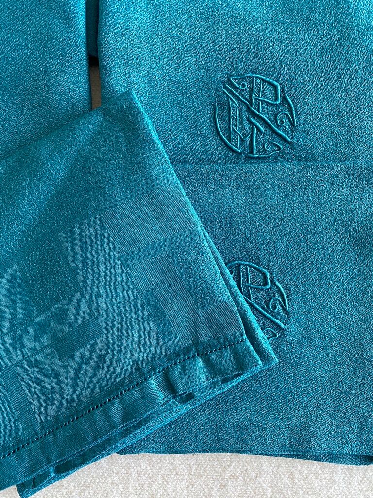 12 serviettes anciennes émeraudes damassées monogrammées "PH" - fils de lin - 54x52 cm