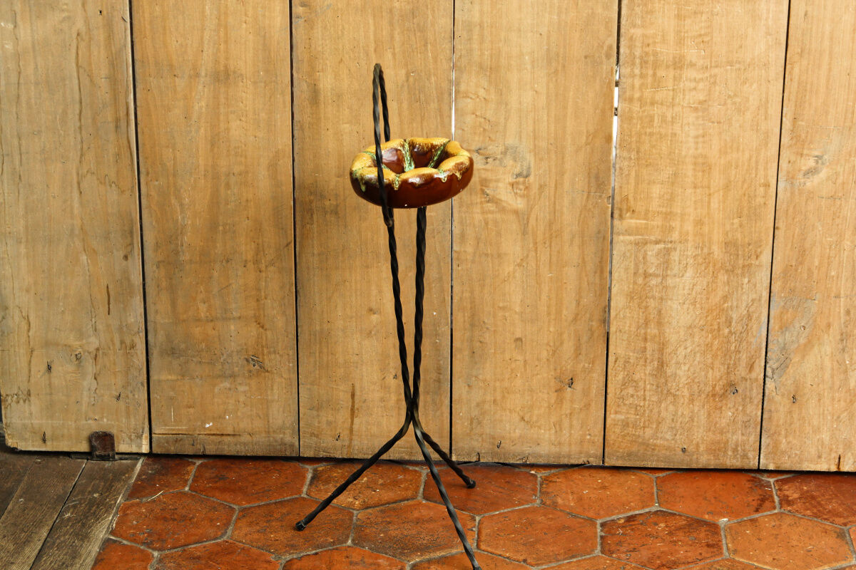 Standing ashtray, Vallauris