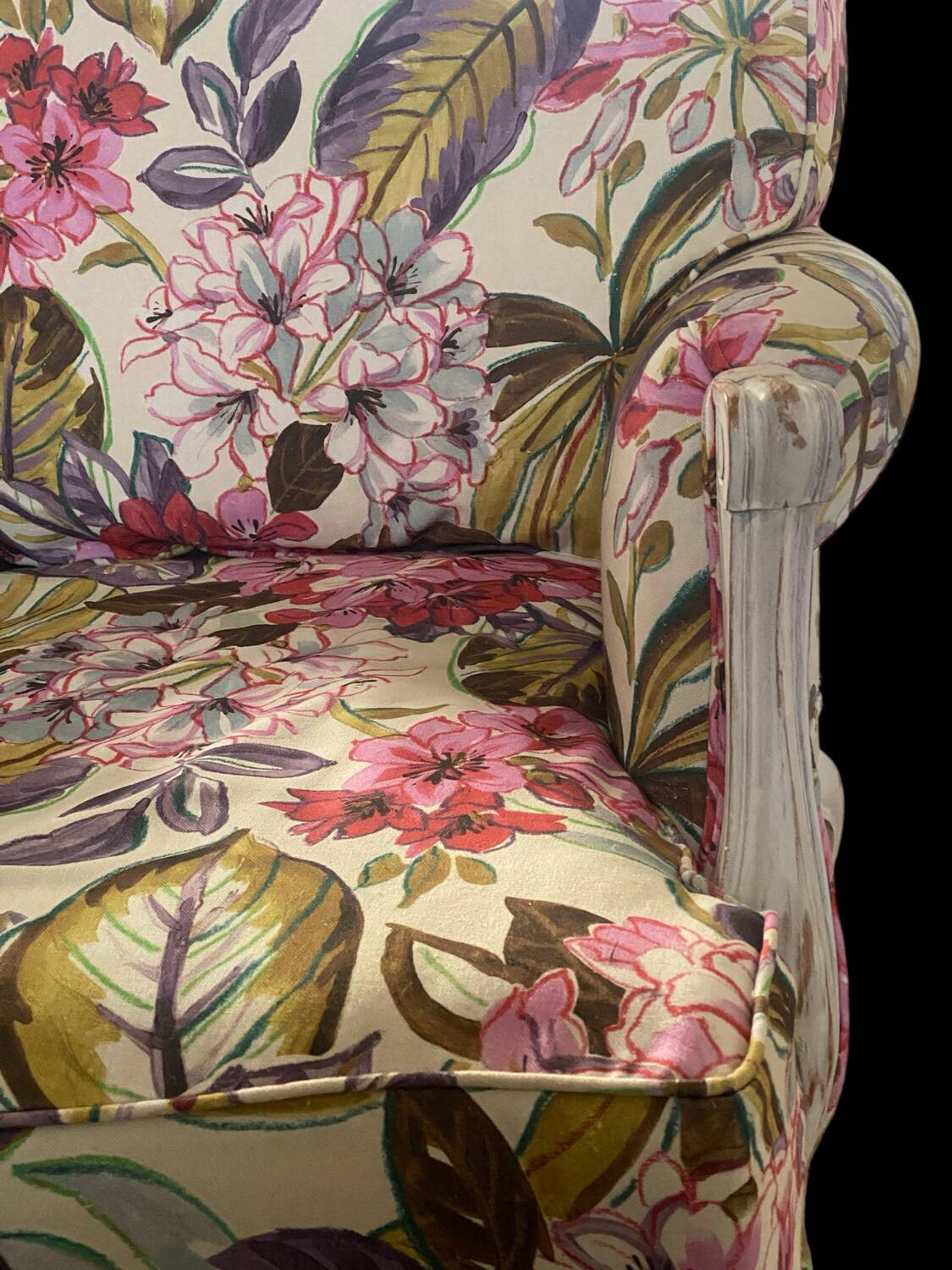 Pair of cocooning armchairs