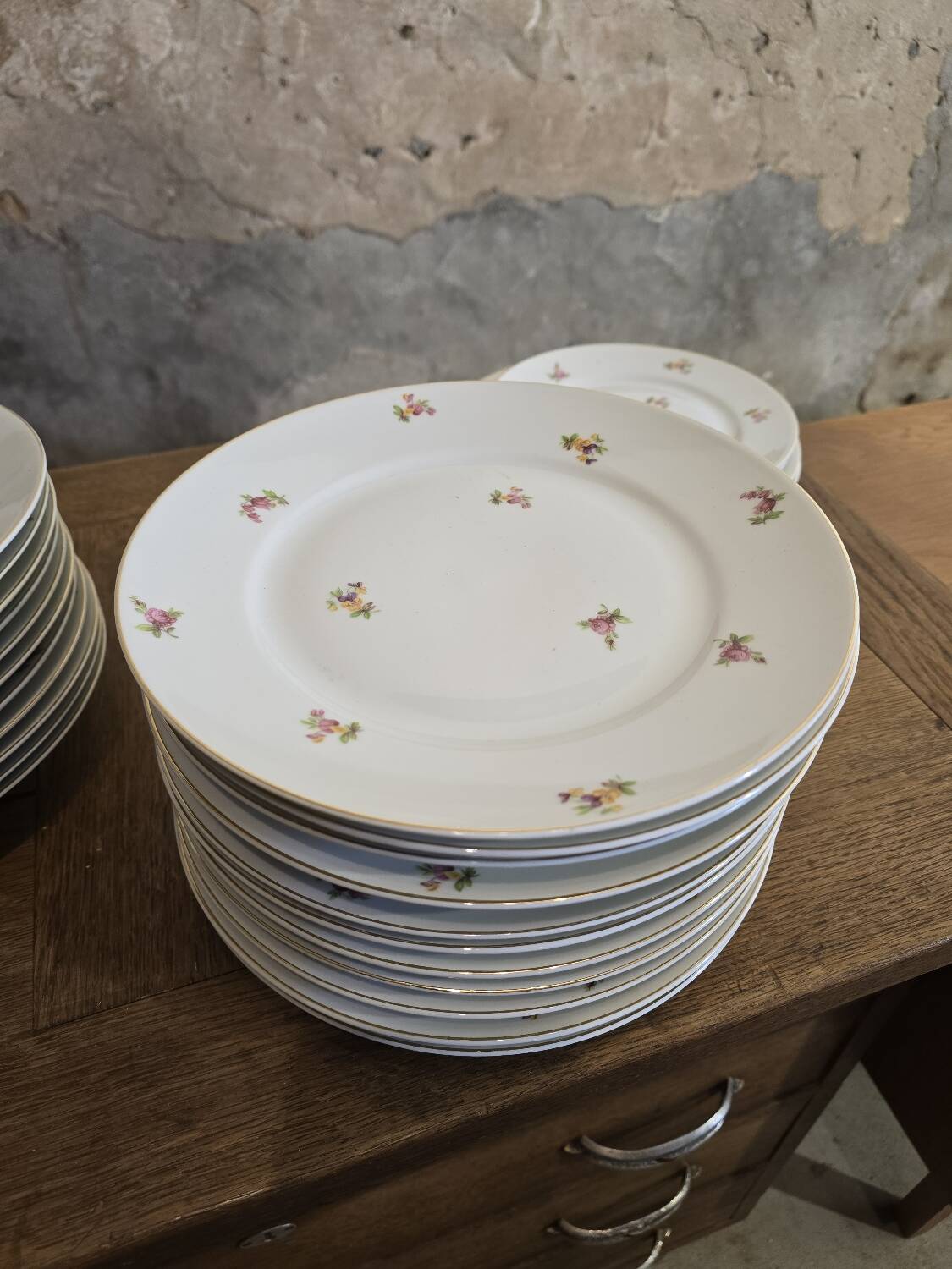 Set of Cérabel porcelain soup and dinner plates from Baudour