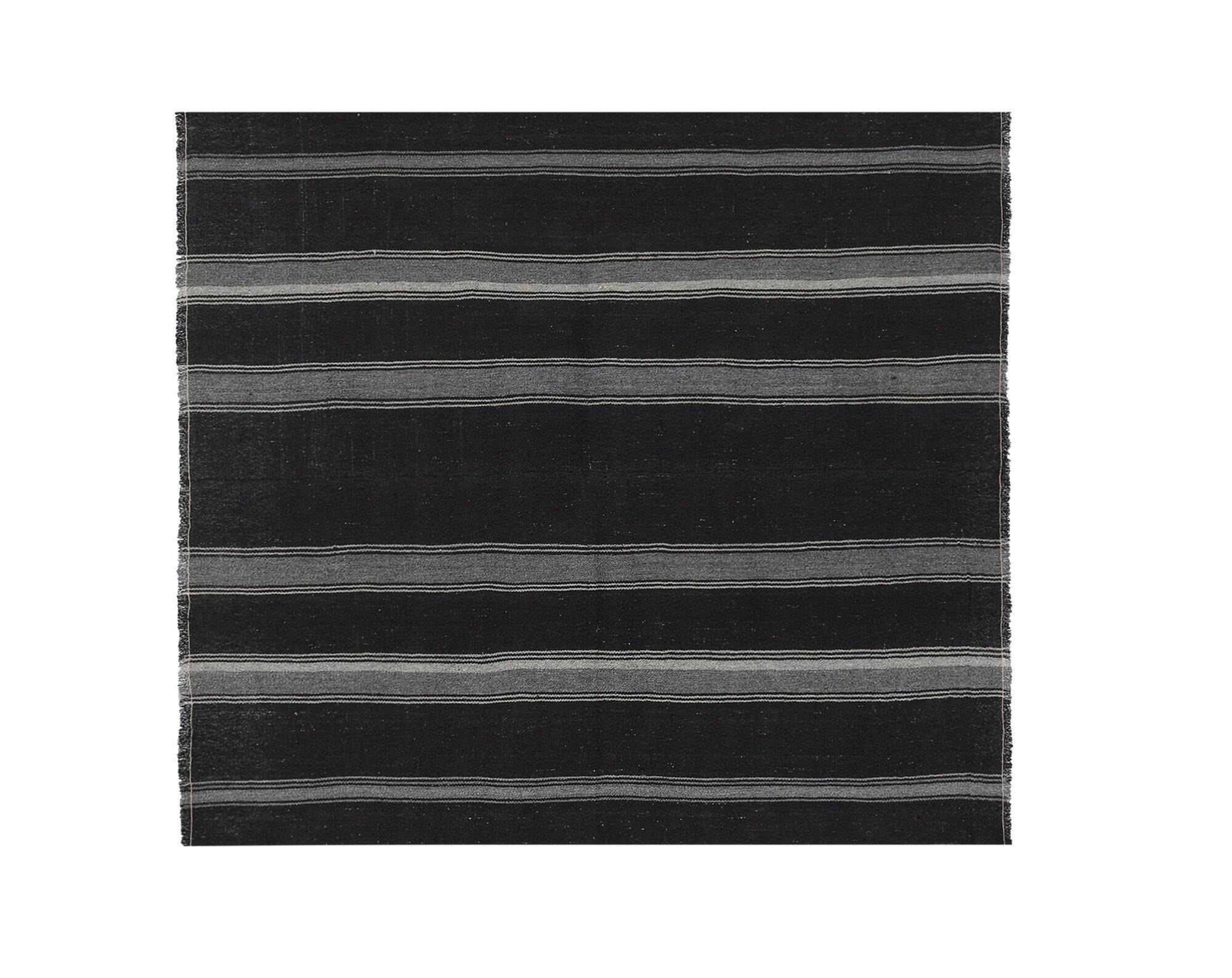 Kilim turc vintage tissé main 203x220 cm