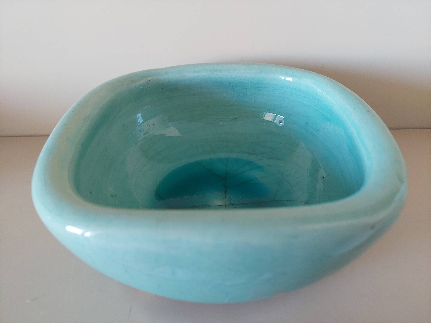 Turquoise cracked ceramic empty pocket signed Keramos, Sèvres circa 1950