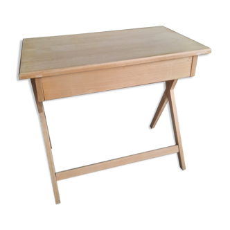 Light wood desk with large drawer