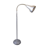 Chrome metal lamppost