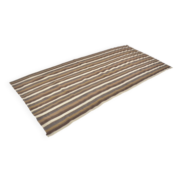 Tapis Kilim turc à rayures neutres