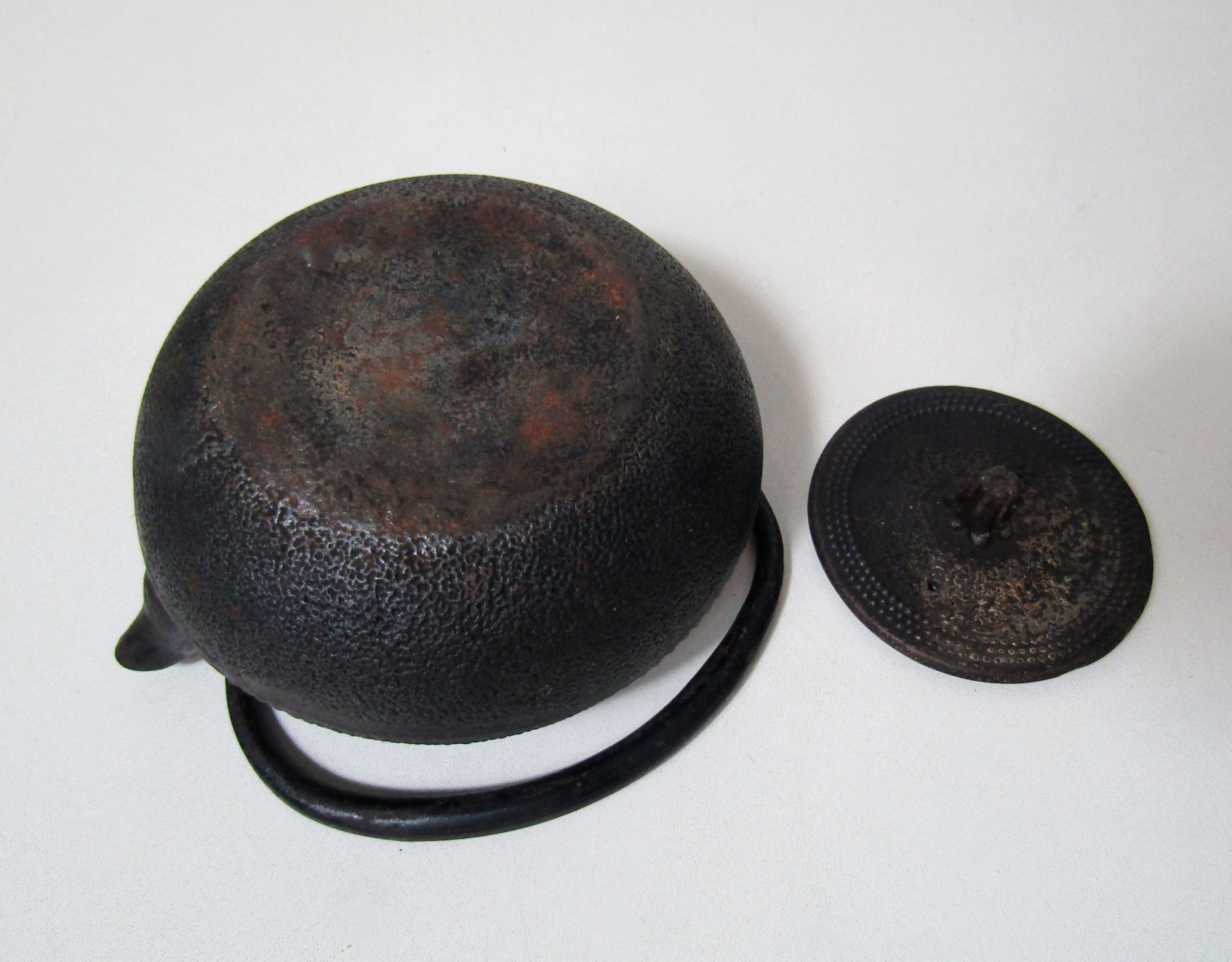 Cast iron teapot