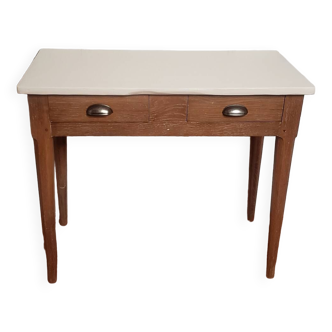 Petite table