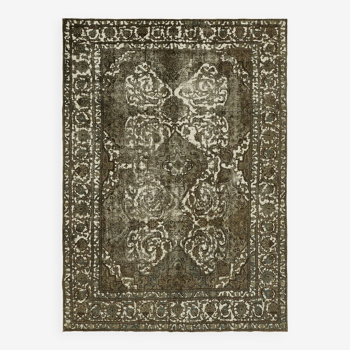 Hand-Knotted Persian One of a Kind 1970s 279 cm x 380 cm Beige Wool Carpet