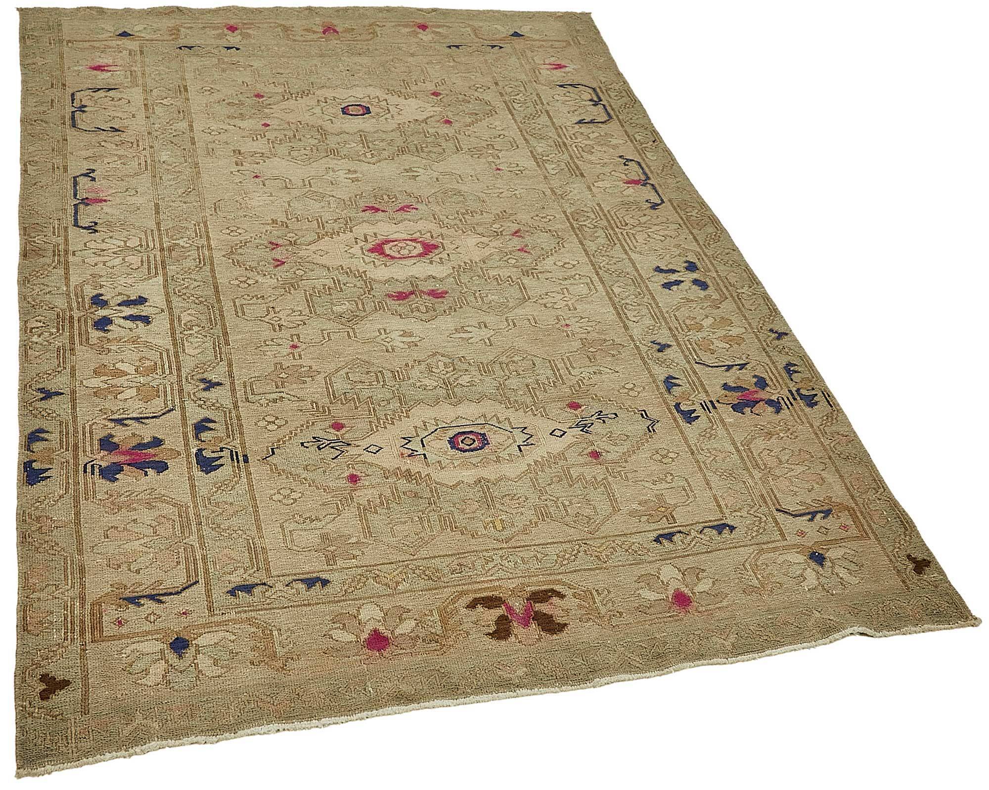 Turkish Vintage Anatolian Rug 132 cm x 187 cm