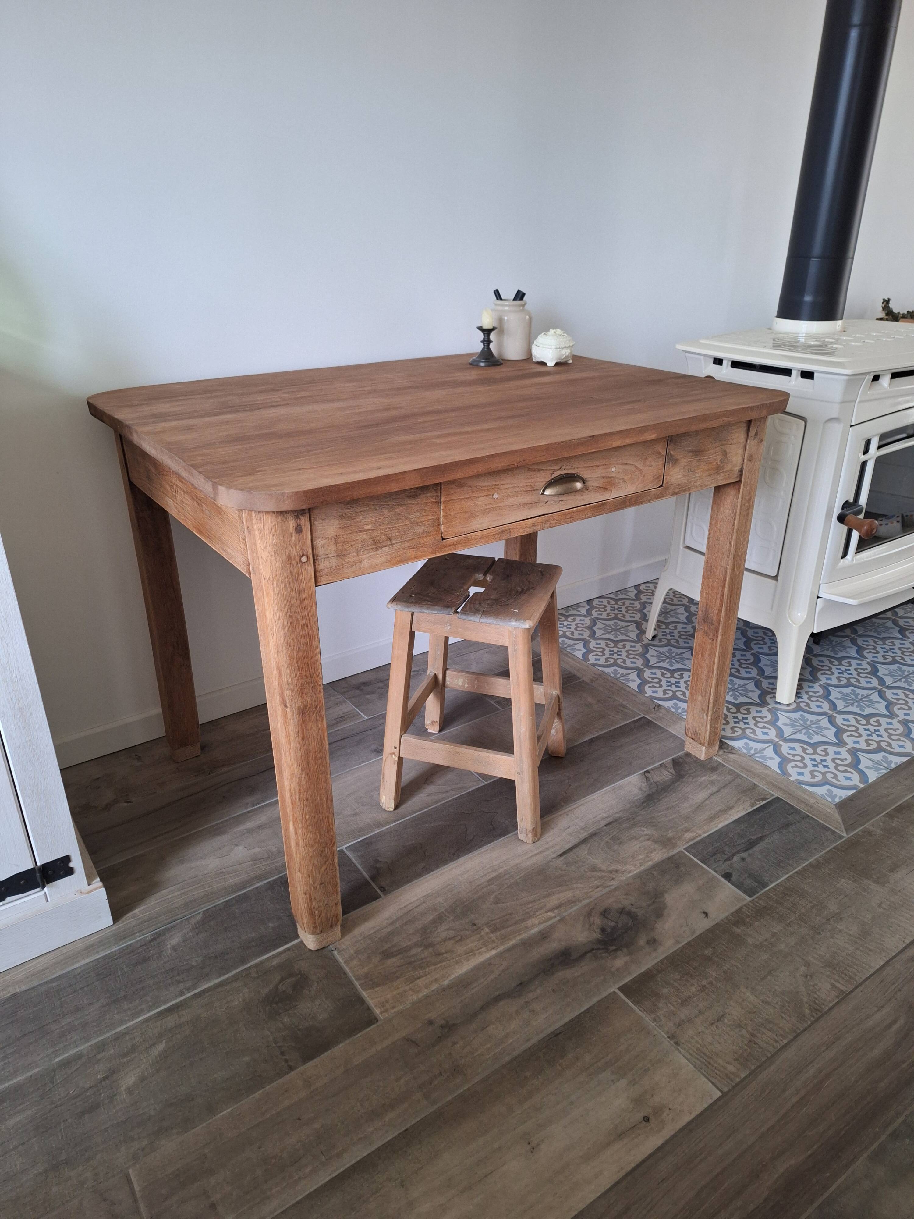 Desk / Antique oak table