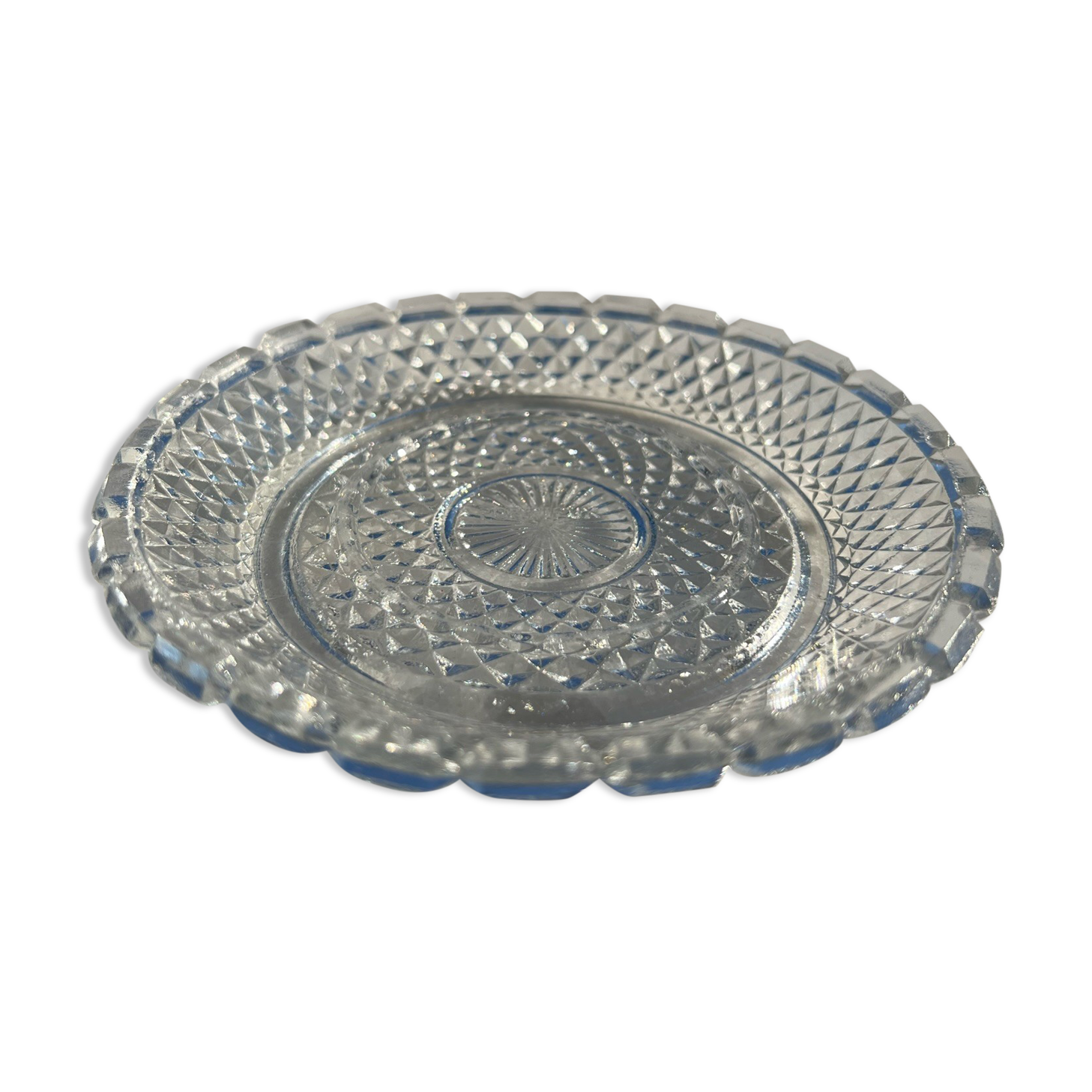 Flat ramequin in chiseled glass